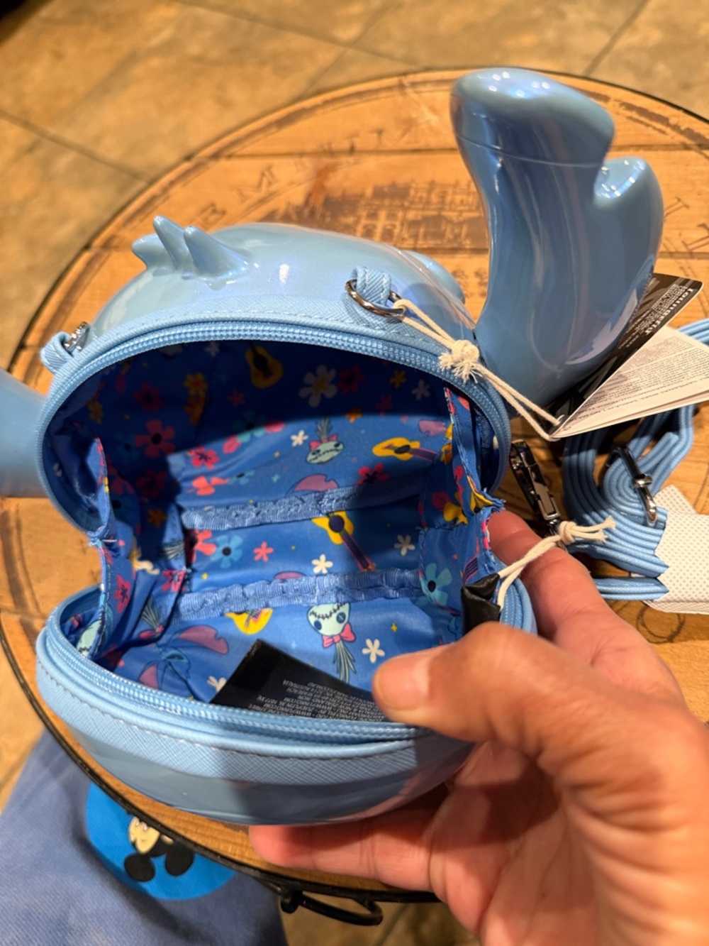 Disney Loungefly Limited Edition Black Tag with Comic-Con Sticker - Picture 7 of 7